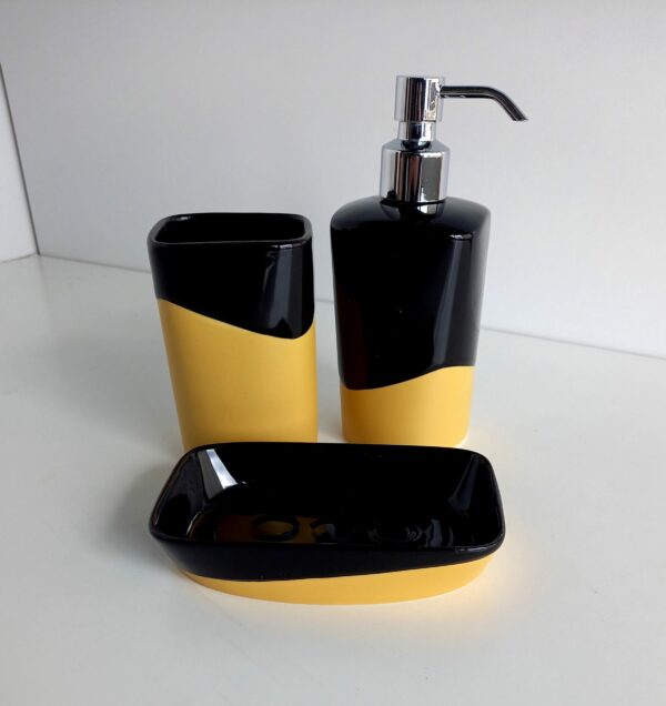 Set accessori bagno Namibi nero/senape 3pz.
