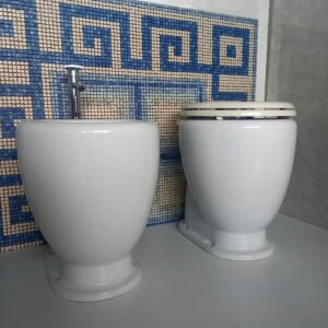 Coppia di sanitari Crono a terra bianchi