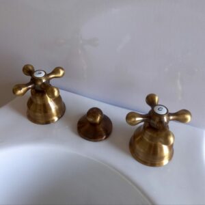 Rubinetteria bidet tre fori Iris bronzo