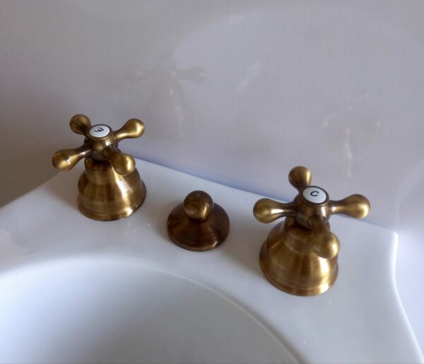 Rubinetteria bidet tre fori Iris bronzo