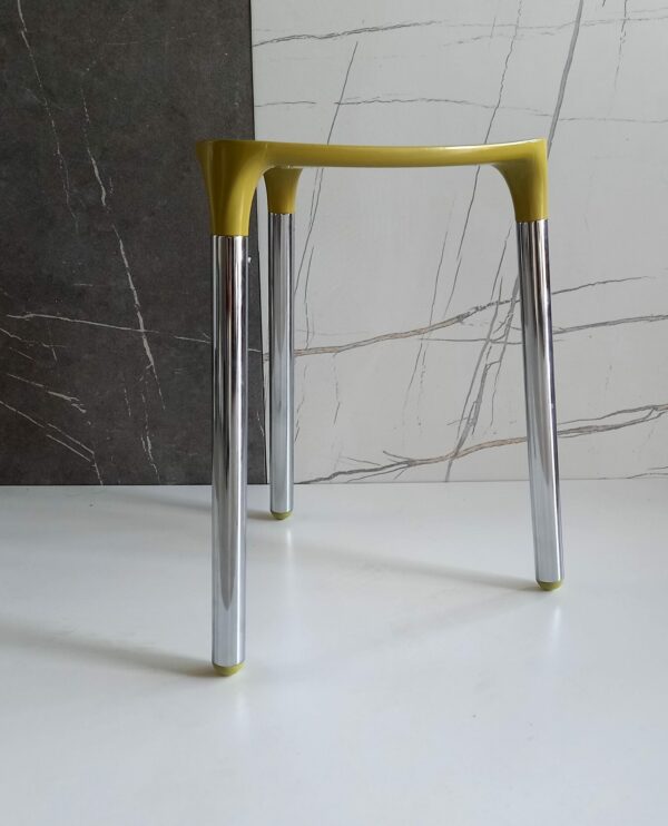 Sgabello Yannis verde acido - immagine 2